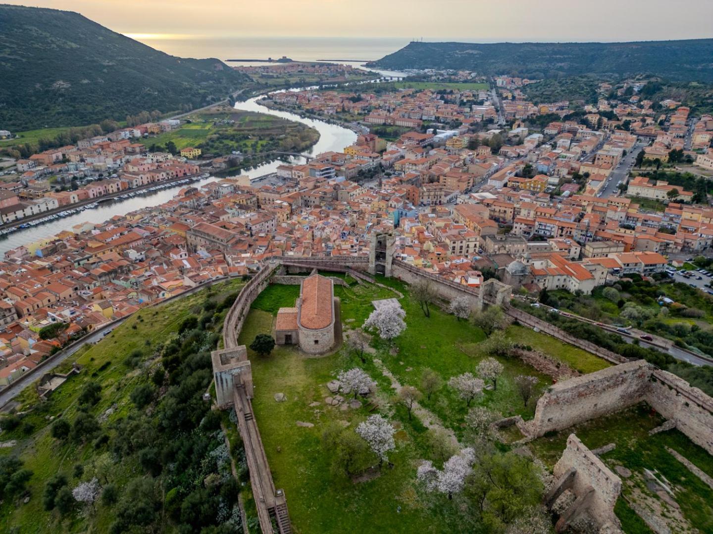 S'Apposentu - Un'Angolo Di Paradiso Con La Vista Sul Castello Bosa Kültér fotó